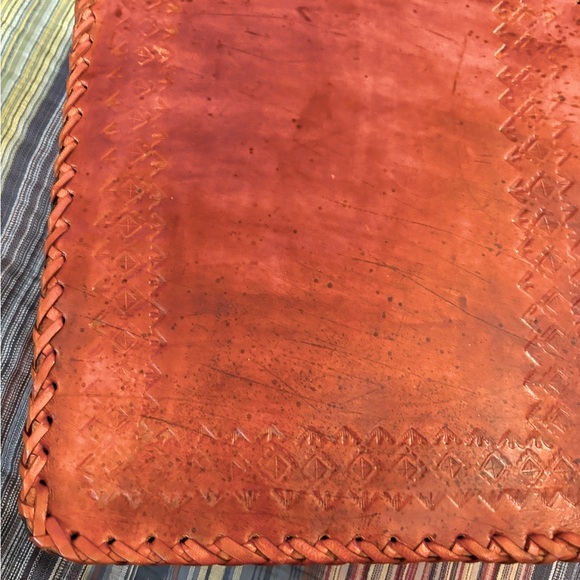 Mexican Aztec Calendar Messager leather bag. - Picture 4 of 9